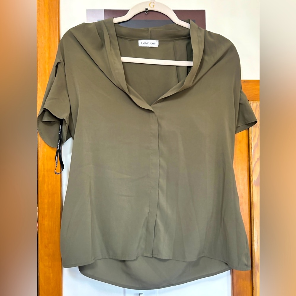 Women’s Calvin Klein blouse